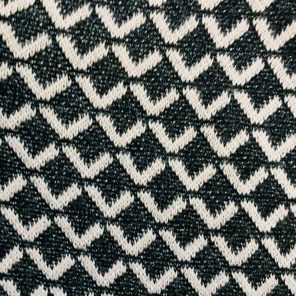 ZARA KNIT V NECK TANK SIZE M - Picture 5 of 5